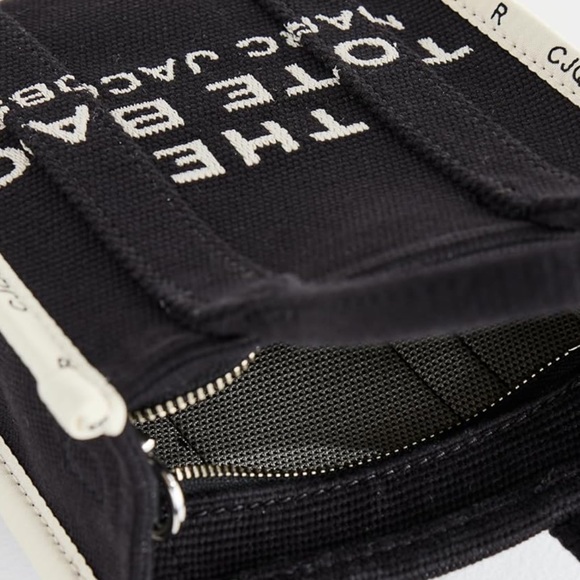 - Marc Jacobs Black Tote Bag ‼️NEW - Picture 4 of 16